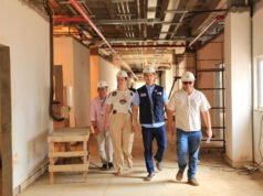 Tiago Fernandes vistoria obras do Hospital da Região Tocantina