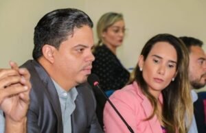 Com 77% de desaprovação, Luciano Genésio faz festa para confirmar seu projeto de poder em Pinheiro