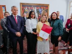 Iracema Vale é homenageada com mais alta comenda do Poder Judiciário maranhense
