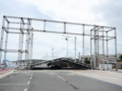 Avenida Litorânea é preparada para o Réveillon