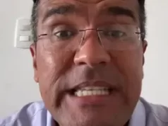 Desprovido de argumentos, Lahesio baixa o nível