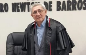 Washington Oliveira pede aposentadoria do TCE
