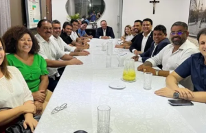Brandão reúne aliados e avalia cenários da disputa em São Luís