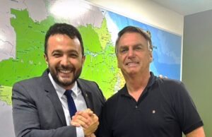CCJ da Assembleia rejeita título de Cidadão Maranhense a Bolsonaro