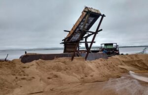 Justiça determina suspensão de extração ilegal de areia em Barreirinhas Imagem ilustrativa