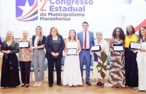 Iracema Vale recebe da Famem Comenda de Honra ao Mérito Mulheres Inspiradoras “Maria Firmina dos Reis”