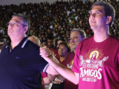 Dino e Braide oram juntos durante celebração do Corpus Christi em São Luís