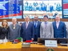 José Sarney é homenageado com a maior honraria do Legislativo maranhense