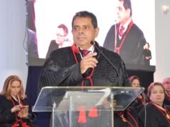 Danilo de Castro toma posse como procurador-geral de justiça