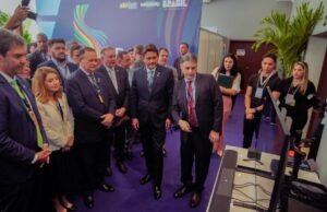 Ao lado de Brandão, Iracema Vale participa de reunião do Grupo de Trabalho de Economia Digital do G20