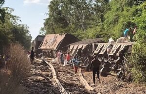 Trem descarrilha e carga é saqueada em São Francisco do Brejão