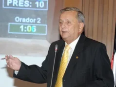 Justiça determina que Manoel Ribeiro reassuma presidência do Iate Clube de São Luís