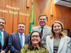 Assembleia faz história com eleição unânime de Andreia Rezende como 1ª vice-presidente