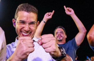 Professores de Pinheiro suspendem atividades em protesto à Luciano Genésio