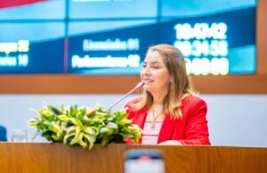Iracema Vale reafirma compromisso pelo Maranhão após reeleição histórica na Assembleia