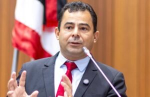 Deputado quer CPI para investigar contratos com a VIP Leilões