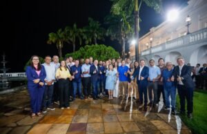 Governador parabeniza Roberto Costa por eleição na Famem