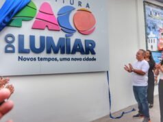 Fred Campos entrega novo Centro Administrativo; empossa secretários; e garante resolver situação de servidores