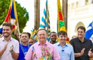 Brandão recebe escolas de samba e anuncia ensaios na Madre Deus