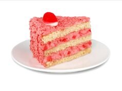 Sodiê Doces lança bolos e milkshakes em parceria com a Fini nos sabores Beijos e Dentaduras