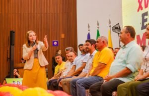 Iracema Vale participa do XVI Congresso do PSB no Maranhão