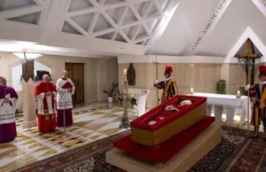 Vaticano confirma funeral do papa Francisco no sábado