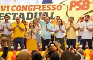 Brandão é reeleito presidente do PSB e consolida liderança política