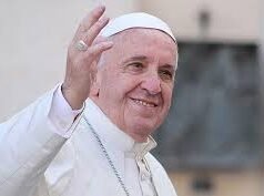 Em testamento, papa pede túmulo simples e lápide com inscrição: Franciscus