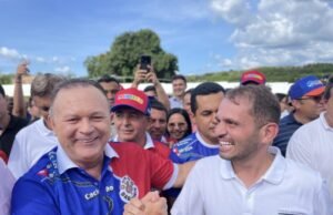 Prefeito de Tuntum tem encontro produtivo com governador