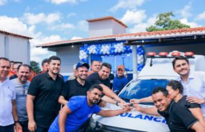 Fernando Pessoa inaugura novas obras e entrega ambulâncias