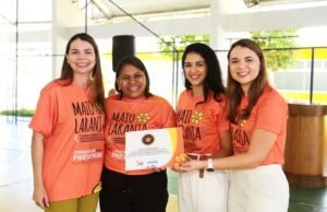 Deputada Janaína participa do encerramento da campanha Maio Laranja
