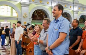 Orleans prestigia aniversário de Carutapera ao lado de Iracema Vale