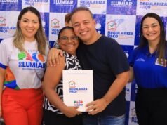 Famílias de Paço do Lumiar recebem títulos de propriedade