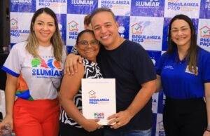 Famílias de Paço do Lumiar recebem títulos de propriedade