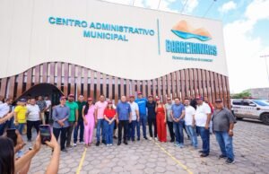 Com presença de Orleans Brandão, Barreirinhas inaugura novo Centro Administrativo
