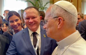 Brandão e a primeira-dama participam de audiência com o papa Leão XIV, no Vaticano
