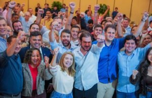 Iracema participa de encontro no qual Federação declarou apoio a Orleans para o Governo