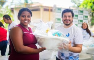 Projeto de autoria do vereador Dr Joel entrega kits de enxoval para gestantes em São Luís