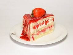 Sodiê Doces vende 40 mil unidades do Morango do Amor e lança bolo inspirado no doce que viralizou