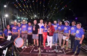 Júlio Filho marca presença no Arraial da Câmara em Ribamar e recebe apoio popular