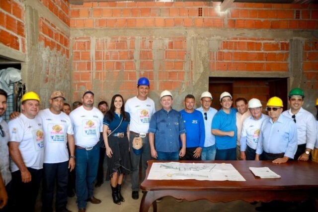 d9b00055-5074-4a78-a260-a132705c4391