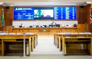 Alema retoma atividades na terça-feira com plenário modernizado