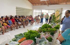 Prefeitura de Ribamar entrega 5 toneladas de alimentos a famílias de estudantes