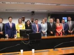 Com 15 votos favoráveis e 3 contrários, Bancada do Maranhão aprova PEC da Blindagem