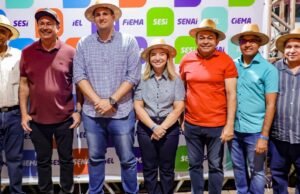Iracema Vale participa da abertura da 65ª edição da Expoema, em São Luís