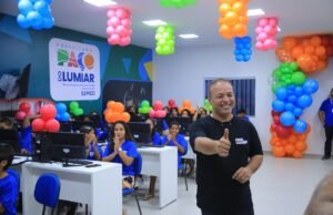 Prefeito Fred Campos entrega mais um Núcleo Tecnológico de Informática