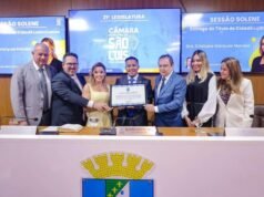 Penha entrega título de Cidadã Ludovicense a subdefensora-geral