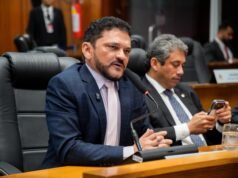 “É amor ou amizade?”, questiona Cláudio Cunha sobre insistentes reclamações de dinistas