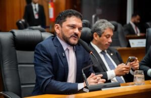 “É amor ou amizade?”, questiona Cláudio Cunha sobre insistentes reclamações de dinistas