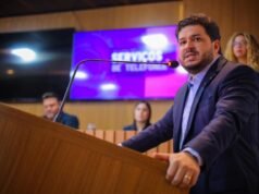 Dr Joel promove audiência pública para cobrar melhorias nos serviços de telefonia, em São Luís
